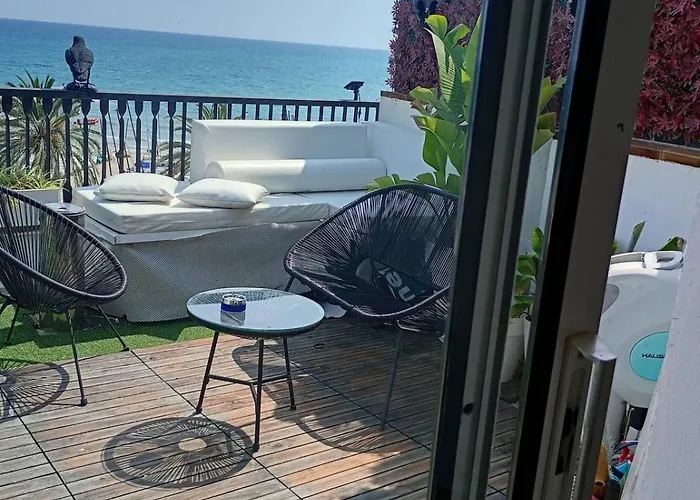 Frente Al Mar Con Terraza - سيدجيس